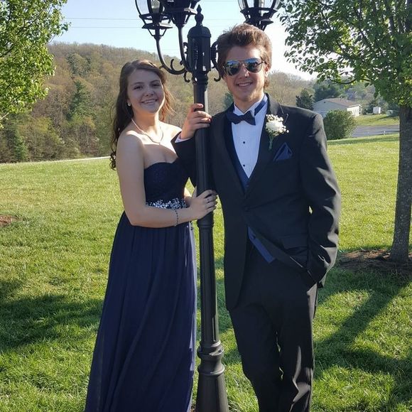 Meet your Posher, Gavin - Picture 1 of 1